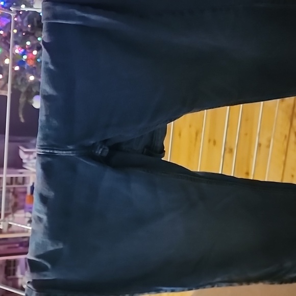 38x32Old Navy Jeans - Picture 2 of 2